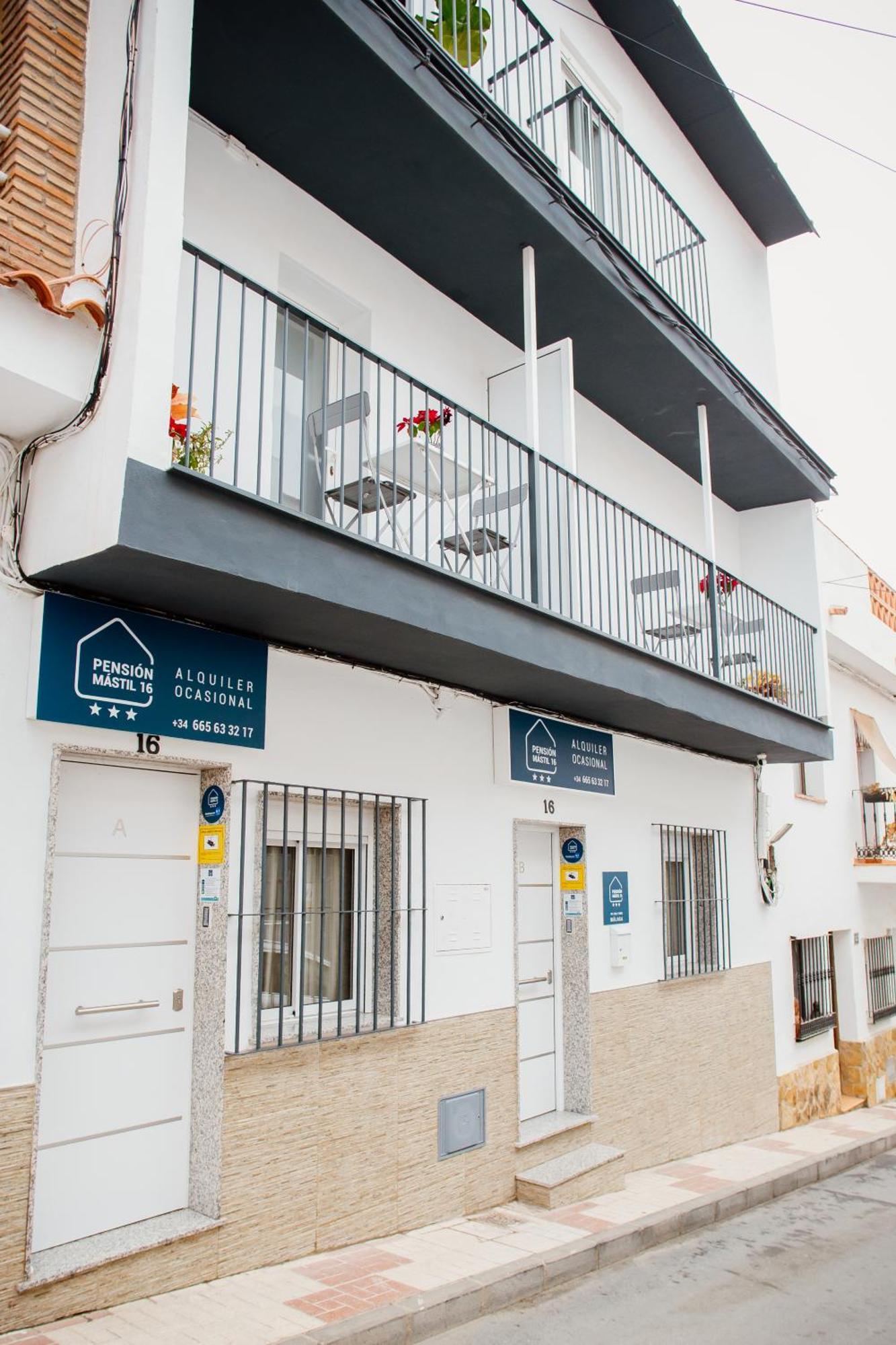 Apartamentos Turisticos Mastil 16 Malaga Bagian luar foto