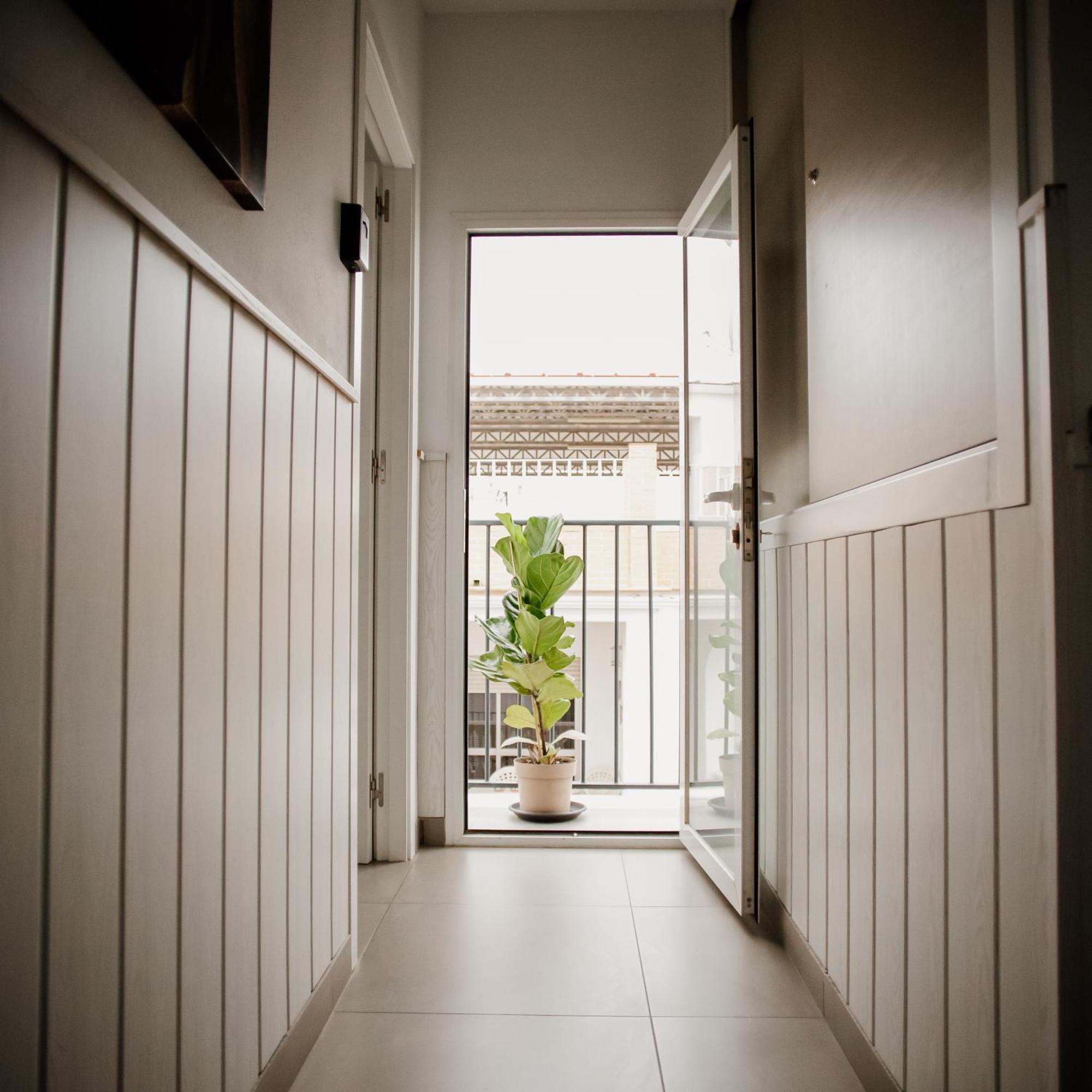 Apartamentos Turisticos Mastil 16 Malaga Bagian luar foto